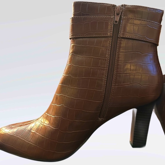 NEW Women’s City Chic Tory Faux Croc Ankle Boot Color Brown Size EU 41 / US 10.5 - Picture 10 of 10